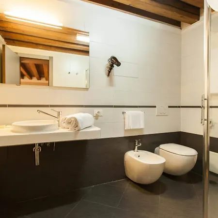 Foresteria Levi 3* Венеция