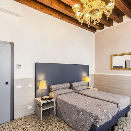 Foresteria Levi לינה וארוחת בוקר ונציה