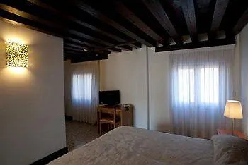 Foresteria Levi Alojamento de Acomodação e Pequeno-almoço