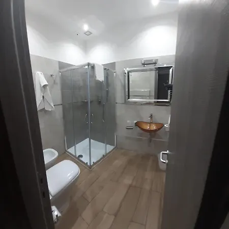 포레스테리아 레비 4*