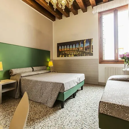 Bed & Breakfast Foresteria Levi 3*